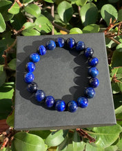 Load image into Gallery viewer, Men&#39;s Blue Tiger Eye Beaded Bracelet
