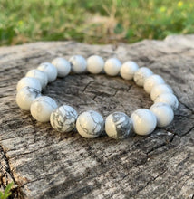 Load image into Gallery viewer, Howlite Stone Bracelet
