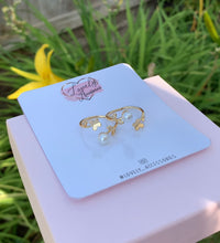 Load image into Gallery viewer, Pearl Butterfly Ring
